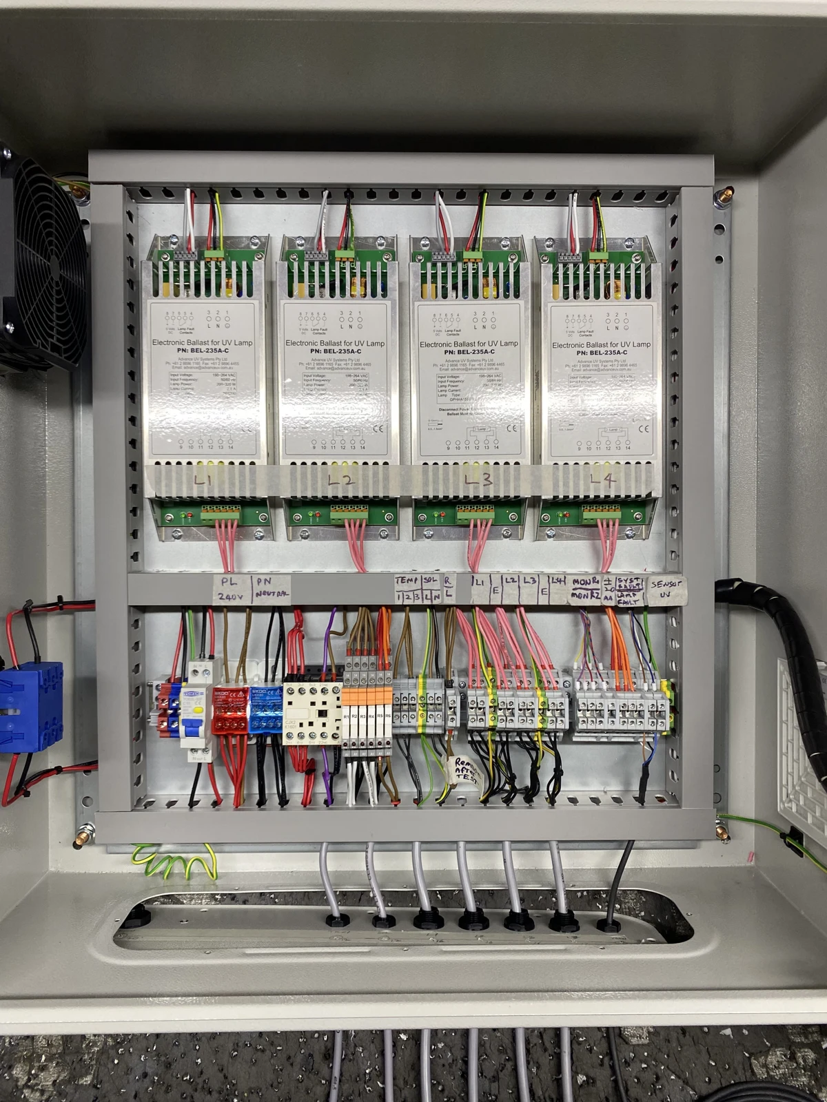 Original power cabinet interior photograph